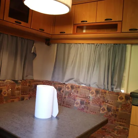 Full Service Caravan 3 * Søborg